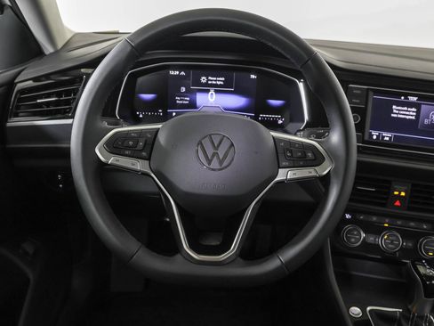 Used 2024 Volkswagen Jetta SE w/ Panoramic Sunroof Package FWD image 25