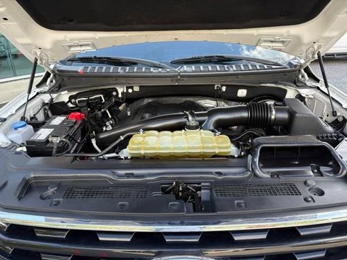 Used 2019 Ford Expedition Limited w/ Equipment Group 303A RWD image 37