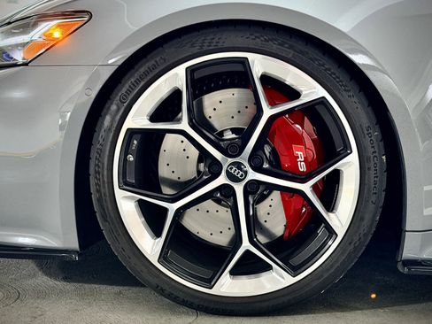 Used 2025 Audi RS 6 performance image 14