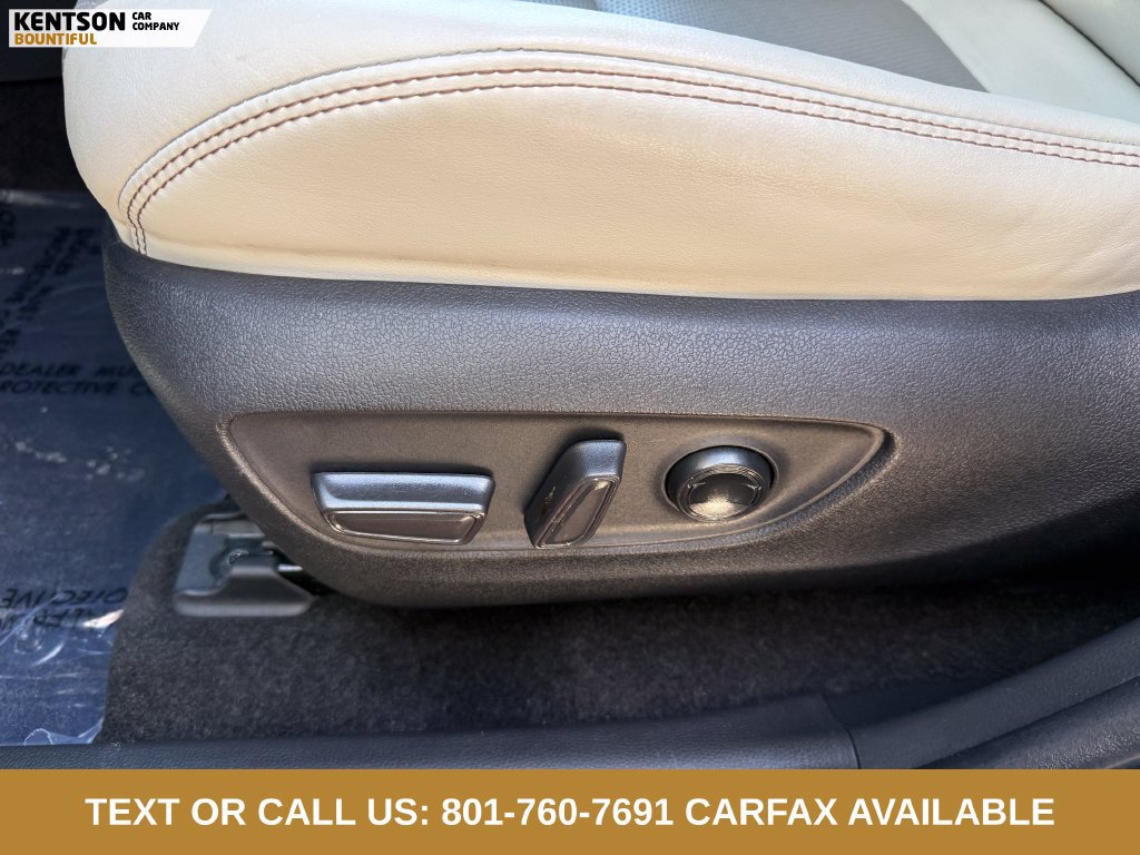 Used 2023 Toyota RAV4 Limited AWD/4WD image 26