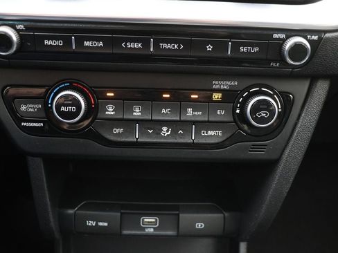 Used 2021 Kia Niro EX w/ Cold Weather Package image 23