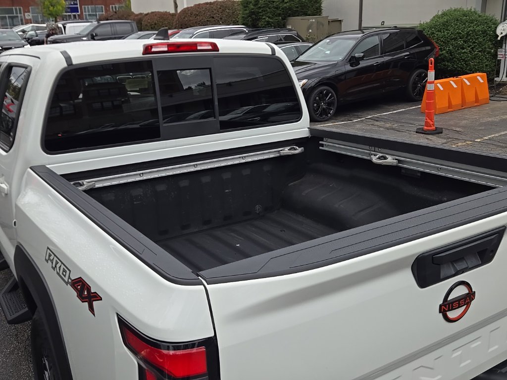 Used 2022 Nissan Frontier PRO-4X w/ Pro-4X Premium Package AWD/4WD image 8