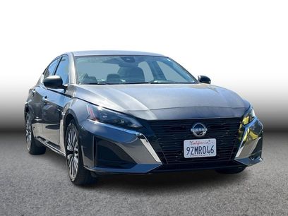 Used 2024 Nissan Altima 2.5 SV