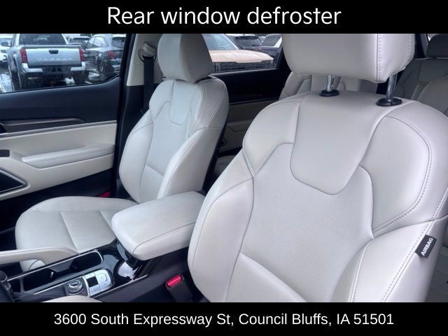 Used 2024 Kia Telluride S w/ S Sunroof Package AWD/4WD image 17