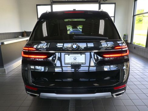Certified 2023 BMW X7 xDrive40i w/ Executive Package image 3