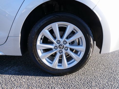 Used 2025 Toyota Corolla XLE image 13