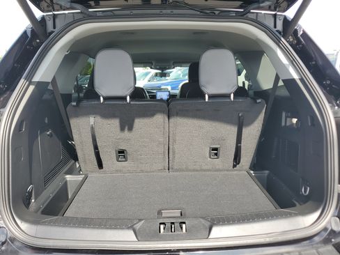 Used 2023 Ford Explorer XLT w/ Equipment Group 202A image 15