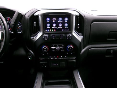 Certified 2022 Chevrolet Silverado 1500 LT Trail Boss w/ Convenience Package II image 10