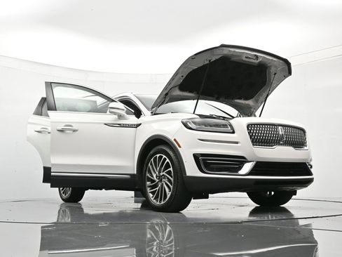 Used 2020 Lincoln Nautilus Reserve w/ Equipment Group 201A image 51