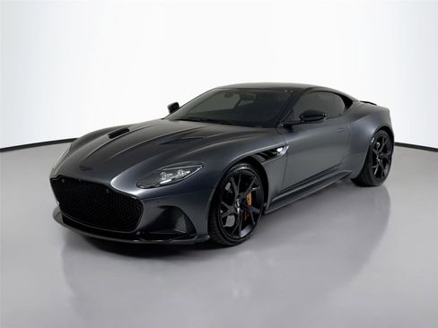 Used 2019 Aston Martin DBS Superleggera RWD image 11