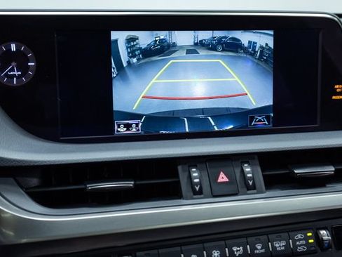 Used 2021 Lexus ES 350 F Sport w/ Accessory Package FWD image 16