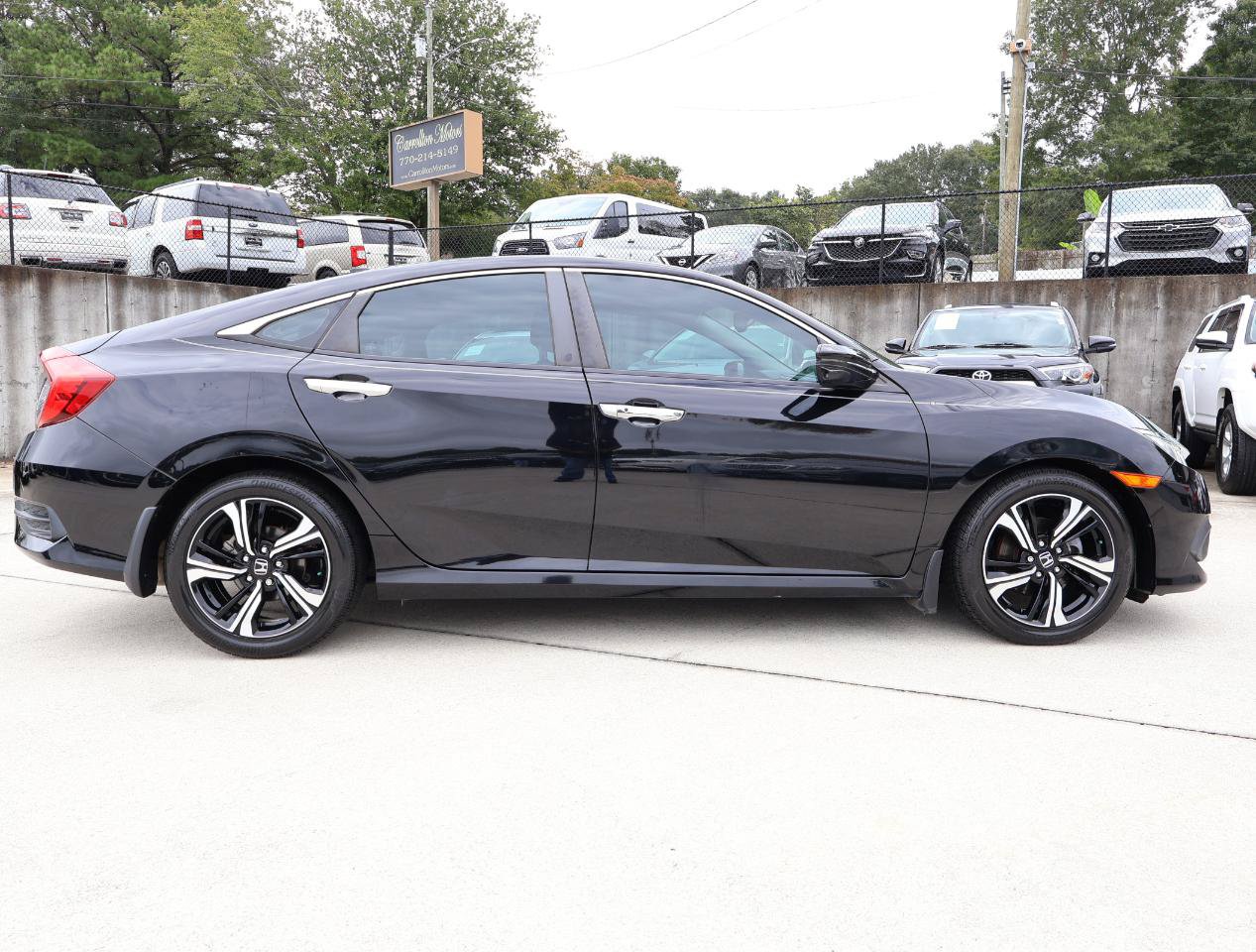 Used 2017 Honda Civic Touring image 8