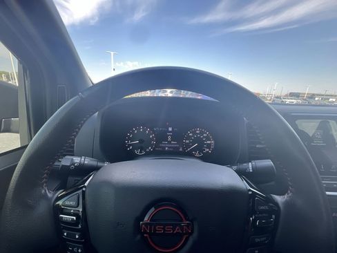 Used 2023 Nissan Frontier PRO-4X w/ Pro Convenience Package image 11