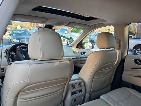 Used 2018 INFINITI QX60 AWD w/ Premium Plus Package image 16