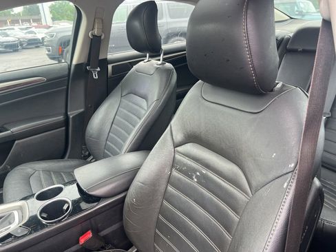 Used 2013 Ford Fusion SE FWD image 11