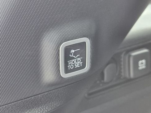 New 2026 Jeep Grand Cherokee Altitude RWD image 9