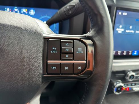 Used 2025 Ford F350 Platinum image 29