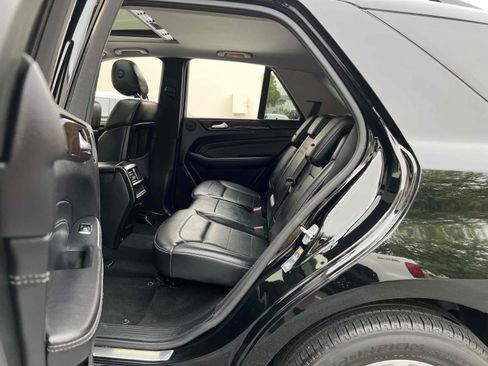 Used 2015 Mercedes-Benz ML 350 4MATIC w/ Premium 1 Package image 67