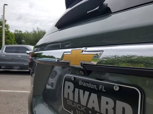 Used 2023 Chevrolet Traverse LT FWD image 6
