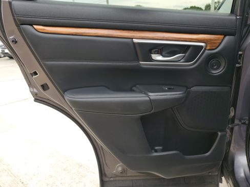 Used 2020 Honda CR-V Touring image 15