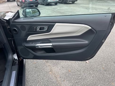 Used 2024 Ford Mustang Premium image 14