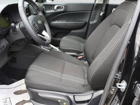 Certified 2026 Hyundai Venue SEL FWD image 11