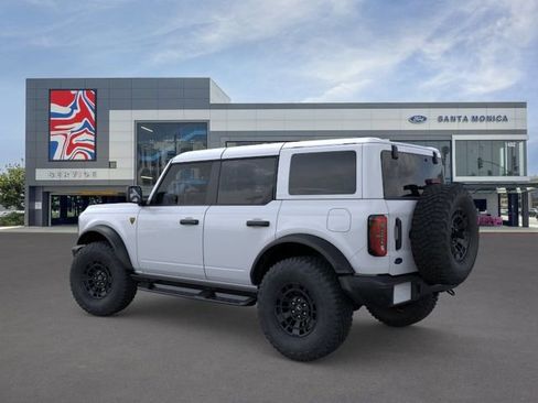 New 2026 Ford Bronco Badlands w/ Sasquatch Package AWD/4WD image 4