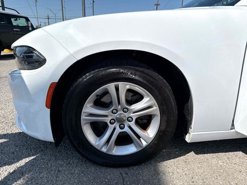 Used 2021 Dodge Charger SXT w/ Leather Interior Group image 27