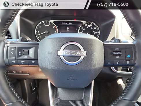Used 2026 Nissan Rogue SV AWD/4WD image 17