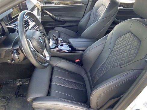 Certified 2023 BMW 530i xDrive w/ Premium Package image 21