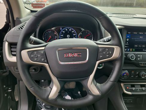 Used 2023 GMC Terrain Denali w/ Black Diamond Edition image 21