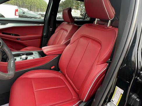 Used 2024 Jeep Wagoneer Launch Edition image 18