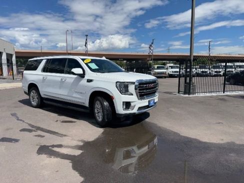 Used 2023 GMC Yukon XL SLT image 51