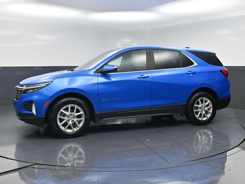 Used 2024 Chevrolet Equinox LT AWD/4WD image 3