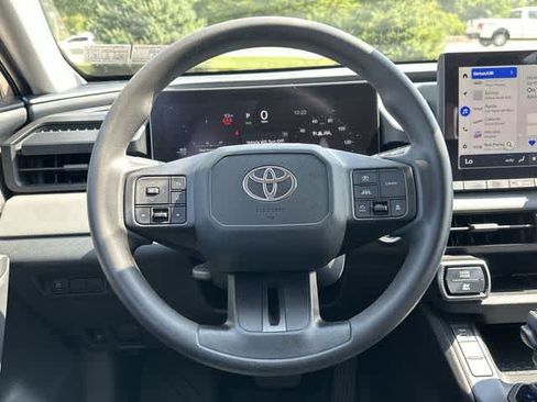 Used 2026 Toyota RAV4 LE AWD/4WD image 7