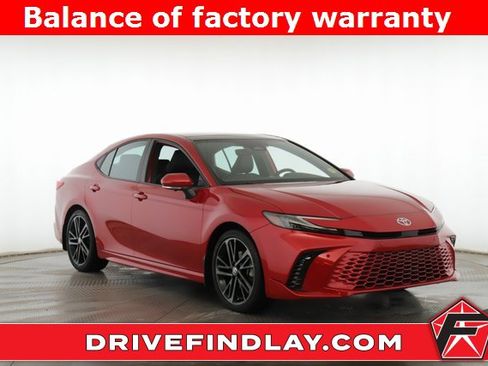Used 2025 Toyota Camry XSE image 1