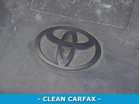 Used 2018 Toyota RAV4 LE w/ All Weather Liner Package image 22