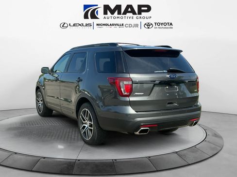 Used 2017 Ford Explorer Sport w/ Equipment Group 401A AWD/4WD image 3