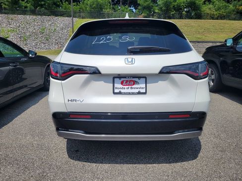 New 2026 Honda HR-V EX-L image 6