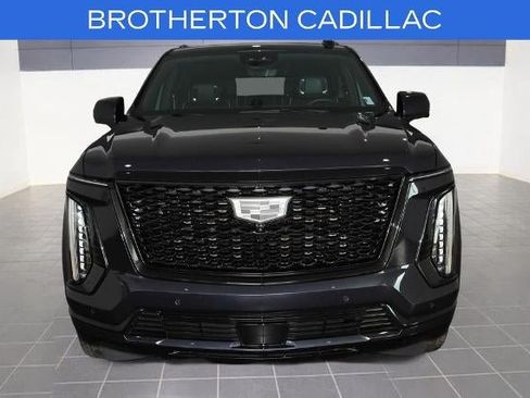 Certified 2025 Cadillac Escalade ESV Sport w/ LPO, ONYX Package AWD/4WD image 12