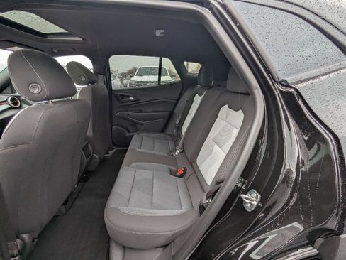 New 2026 Chevrolet Trax RS w/ Sunroof Package image 40