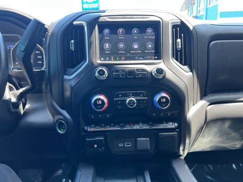 Certified 2020 GMC Sierra 1500 AT4 w/ Off-Road Performance Package AWD/4WD image 24