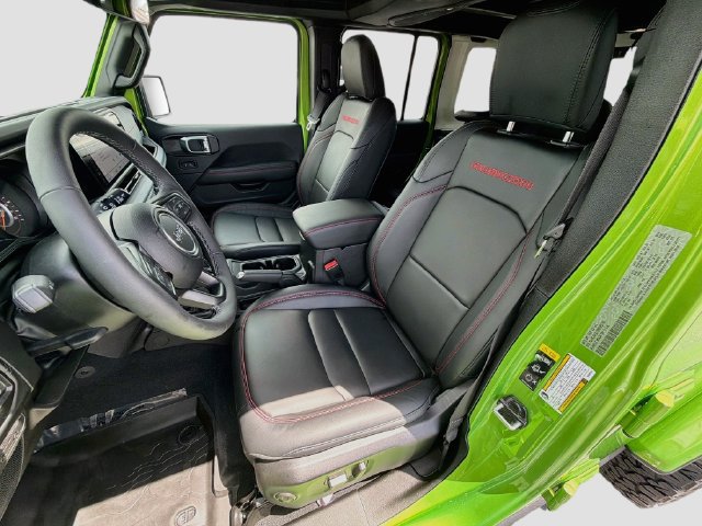 Used 2025 Jeep Wrangler Unlimited Rubicon AWD/4WD image 23