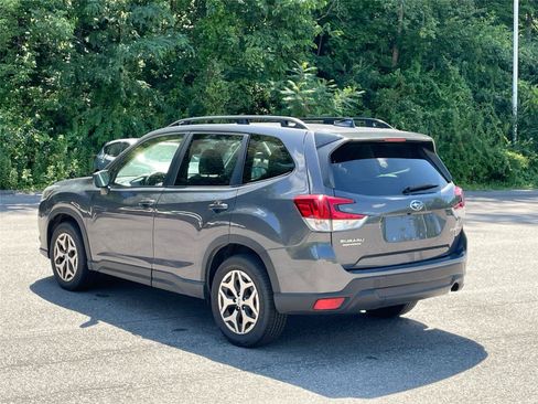 Certified 2024 Subaru Forester Premium AWD/4WD image 3
