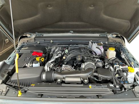 New 2025 Jeep Gladiator Sport image 14