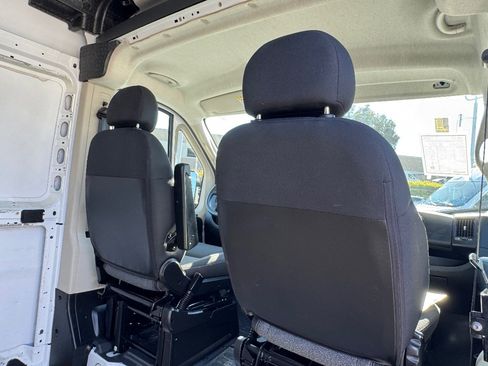 Used 2021 RAM ProMaster 2500 image 19