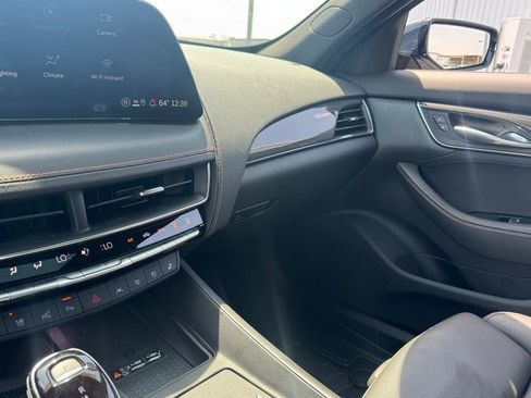 Used 2025 Cadillac CT5 Sport image 25