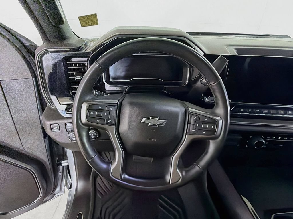 Used 2024 Chevrolet Silverado 2500 ZR2 w/ ZR2 Bison Edition AWD/4WD image 13