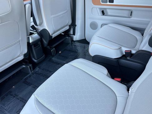 New 2025 Volkswagen ID. Buzz 1st Edition image 11