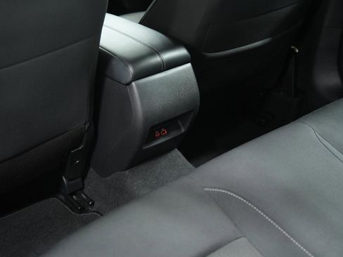 Used 2024 Nissan Altima 2.5 SV image 18